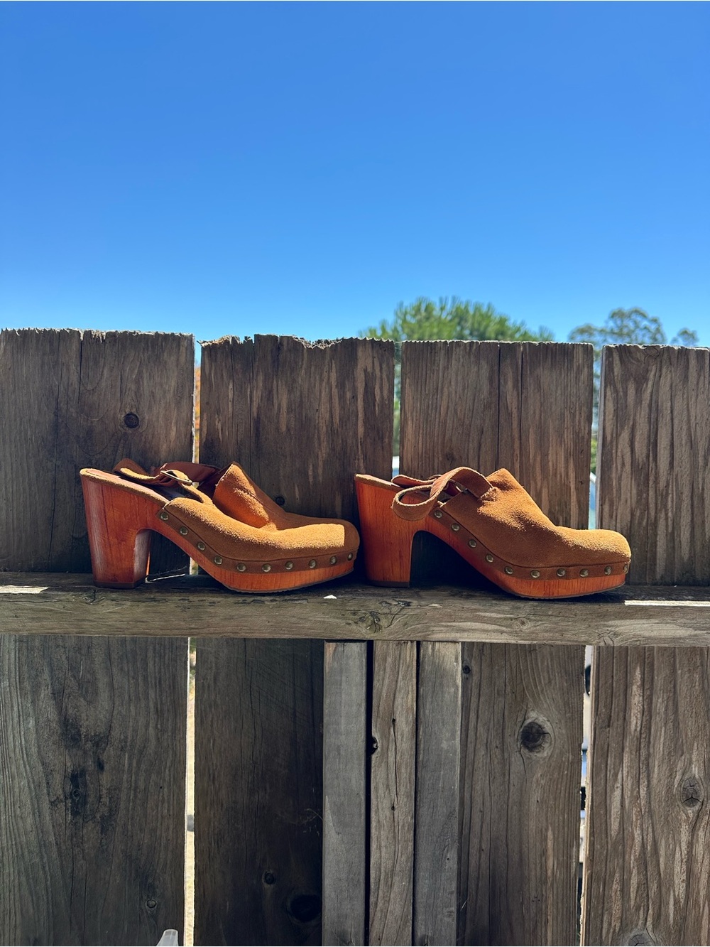 Lucky Brand Rust Suede Studded Platform Clogs